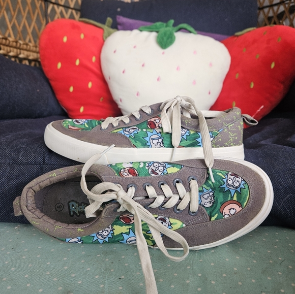 Rick And Morty Sneakers - Picture 4 of 5